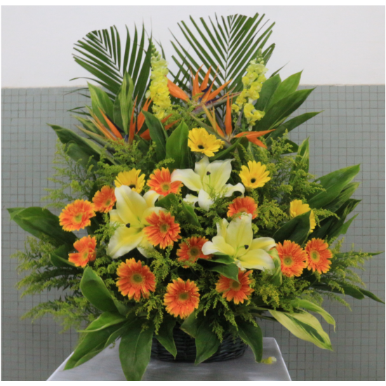 Table Flowers arrangement for Congratulations Table Flowers arrangement for Congratulations