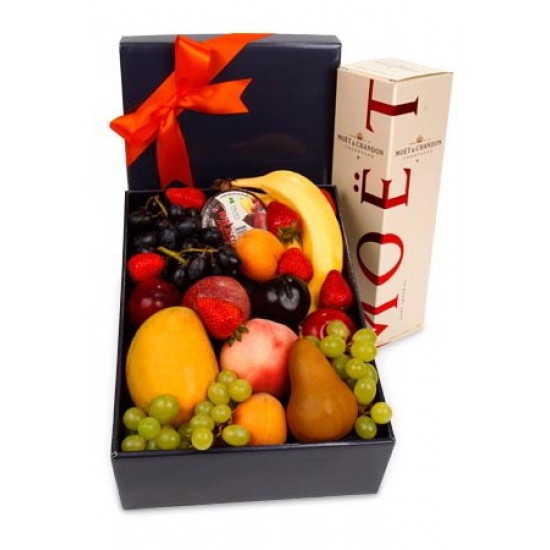 Bubbles Moet Chondon Champagne and Fruit Bubbles Moet Chondon Champagne and Fruit