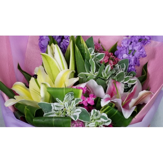 Mixed Lily Bouquet for Father Mixed Lily Bouquet for Father